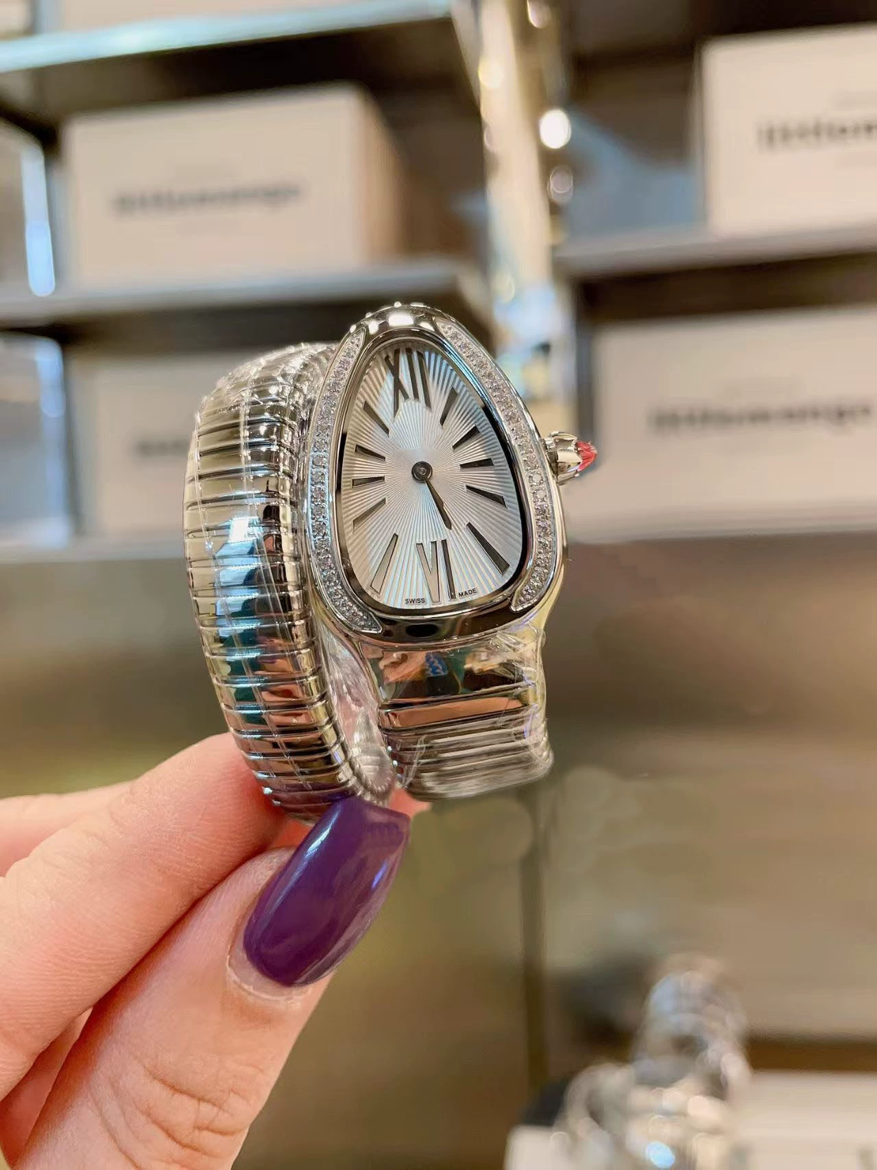 Bvlgari Serpenti 16